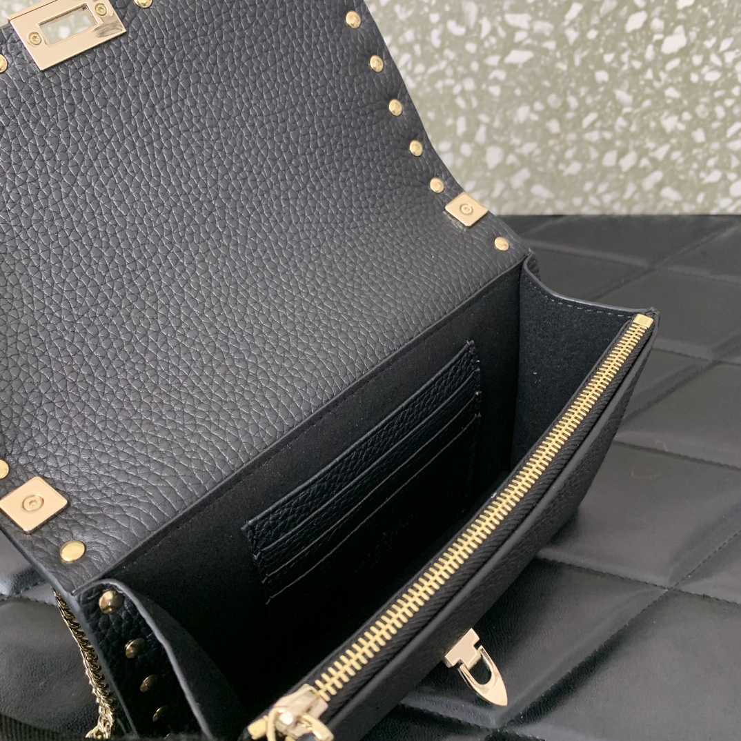 Valentino Garavani Rockstud Small Shoulder Bag in Black Grainy Calfskin